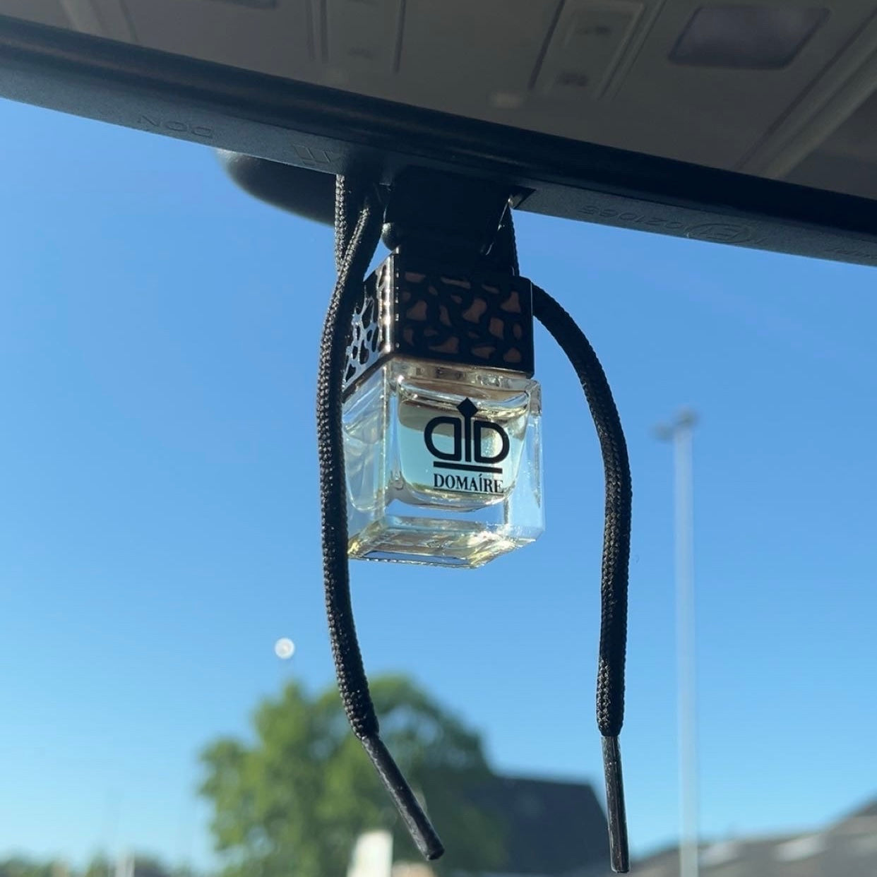 Domaíre Autoparfum - MILLIONAIRE (8ML)